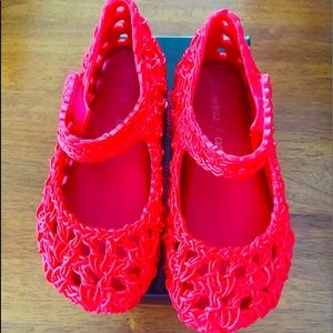 BNIB Mini Melissa campana croc sandal jelly in Red Intense size 12